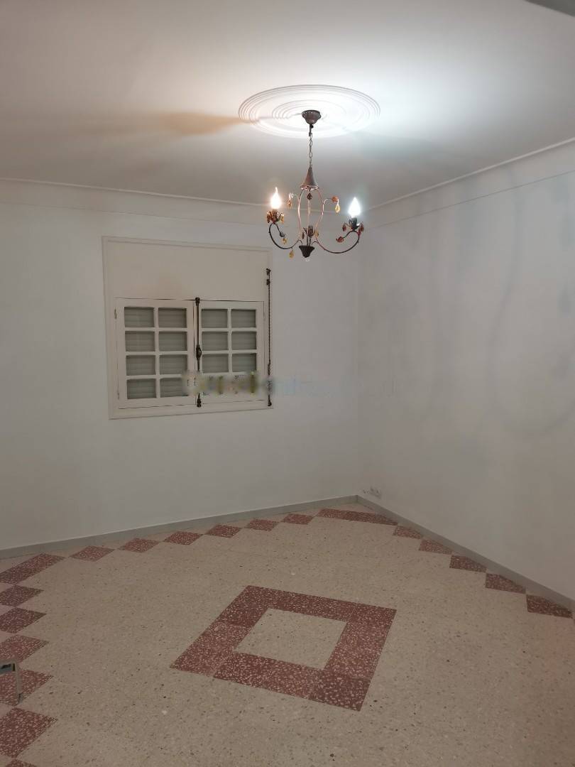 Location Niveau de villa F4 Birkhadem