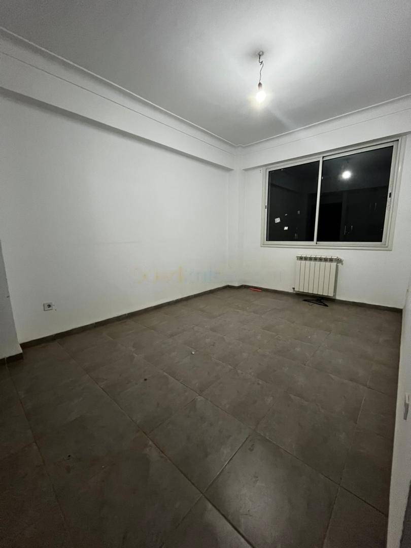 Location Appartement F3 Birkhadem