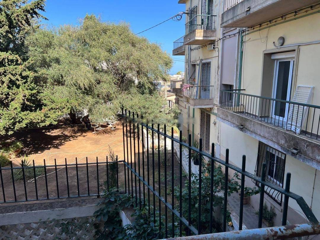 Location Appartement F2 Hydra