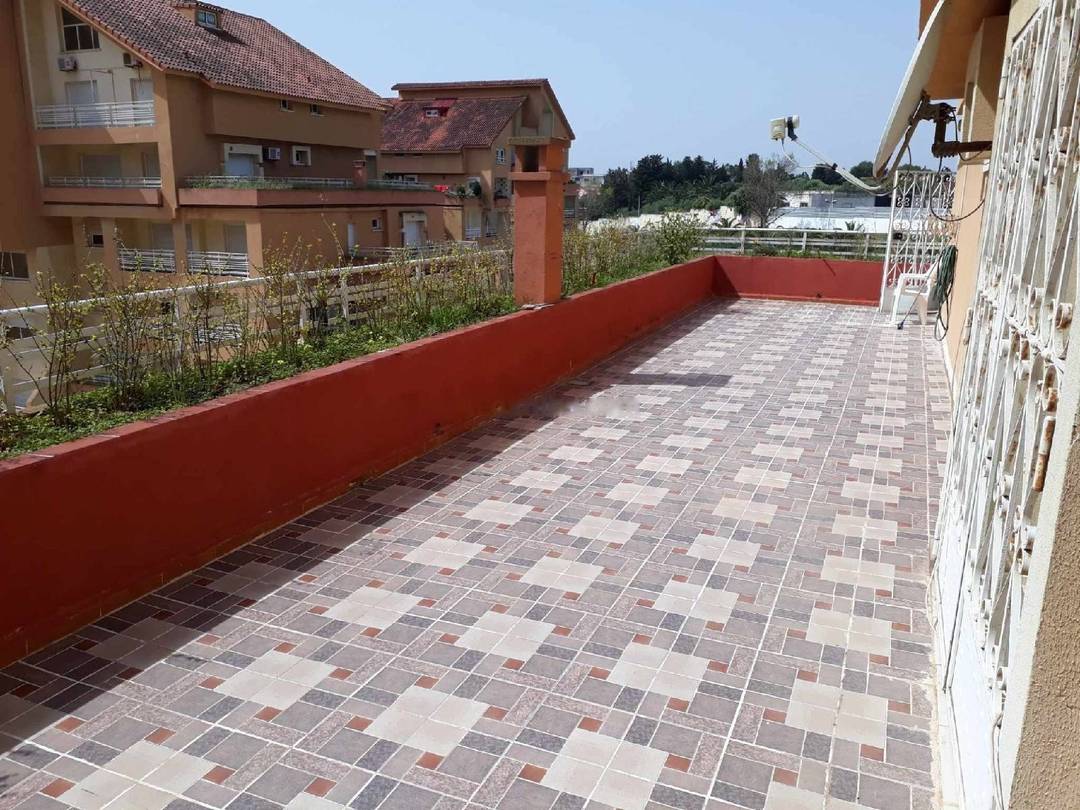 Location Appartement F5 El Achour