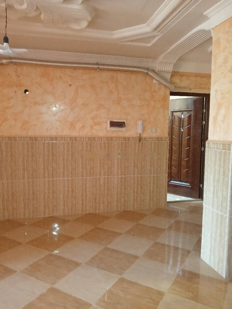 Location Niveau de villa F3 Djasr Kasentina