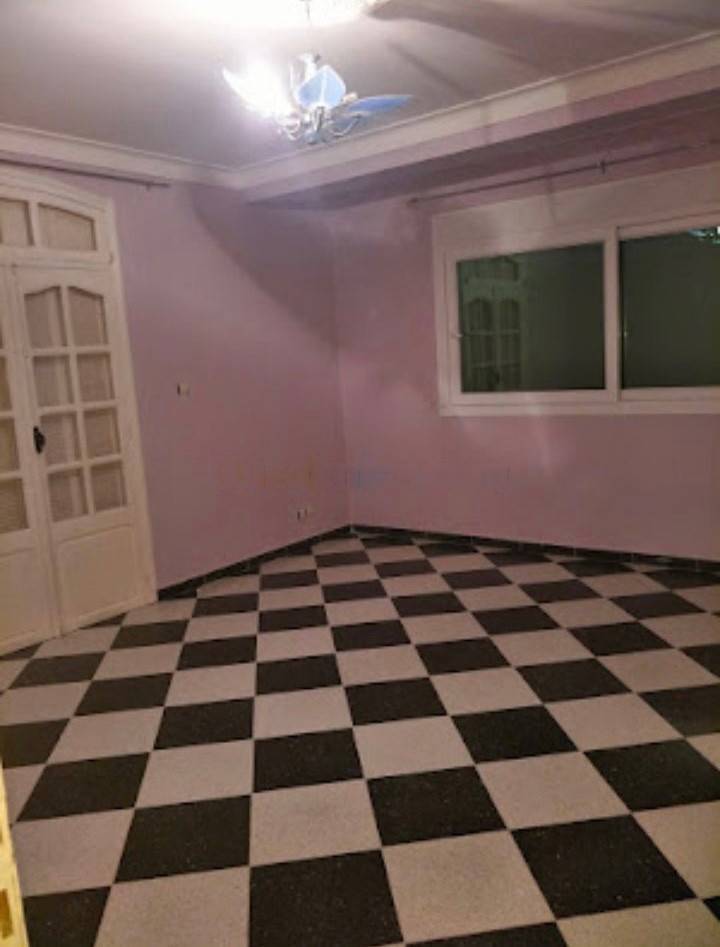 Location Niveau de villa F3 Ain Benian
