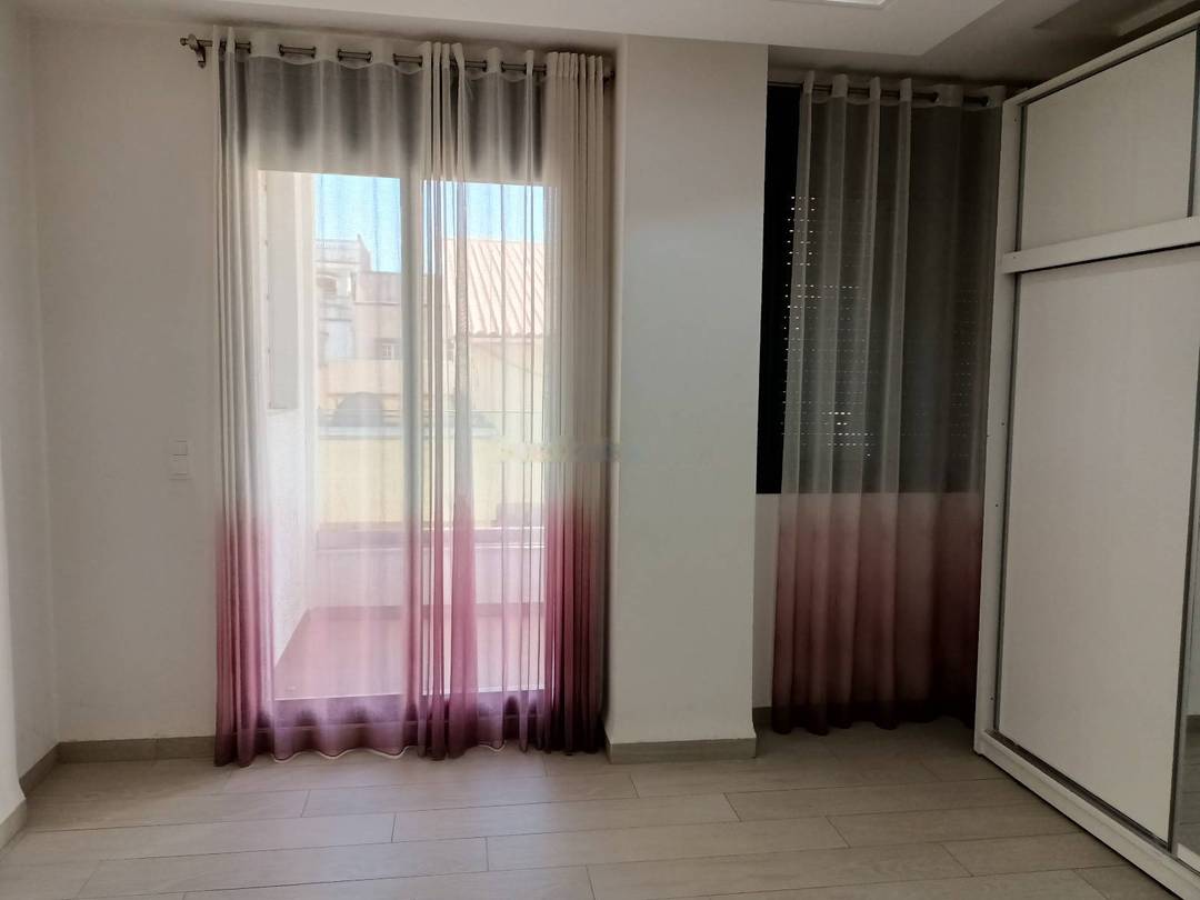 Location Appartement F4 Dely Ibrahim