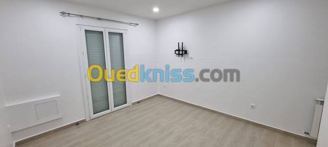 Location Appartement F4 Birkhadem