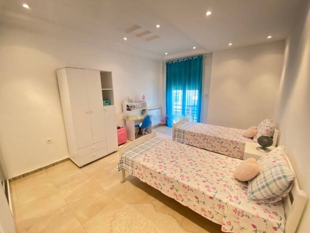 Location Appartement F5 Dely Ibrahim