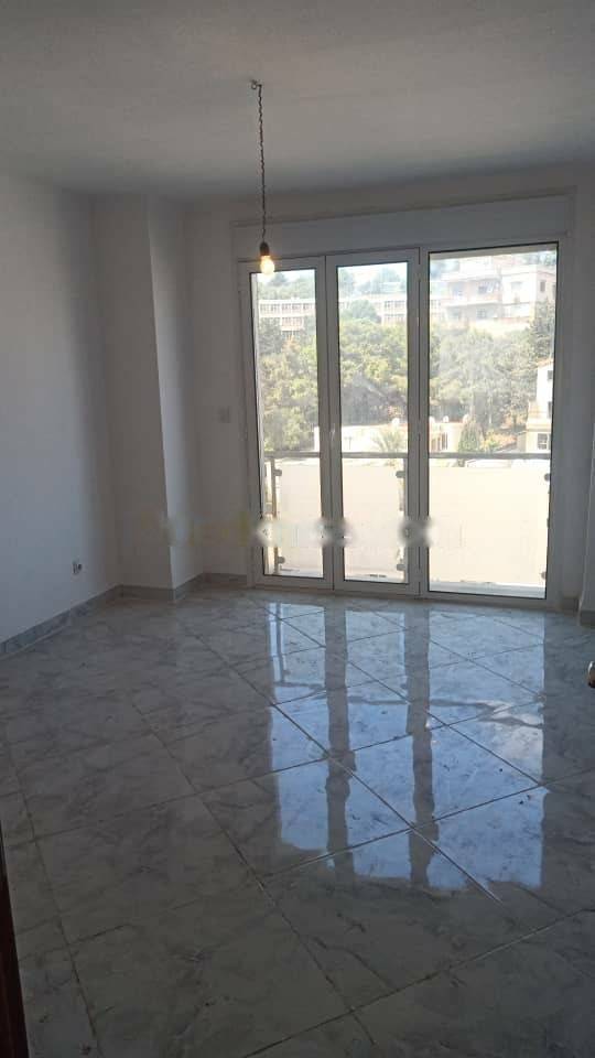 Location Appartement F5 Hydra