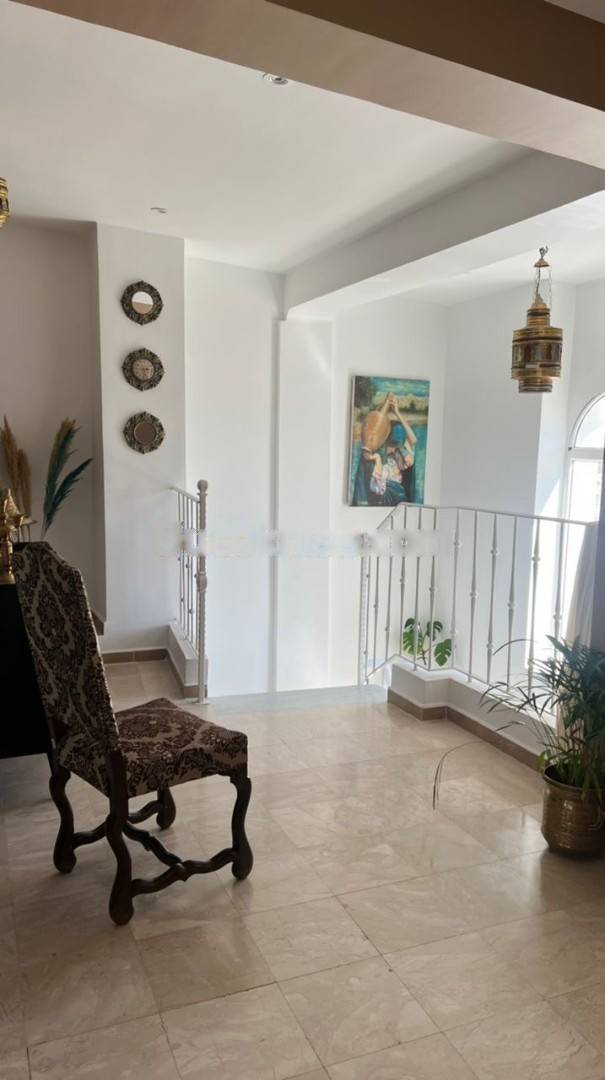 Vente Appartement F7 Hydra