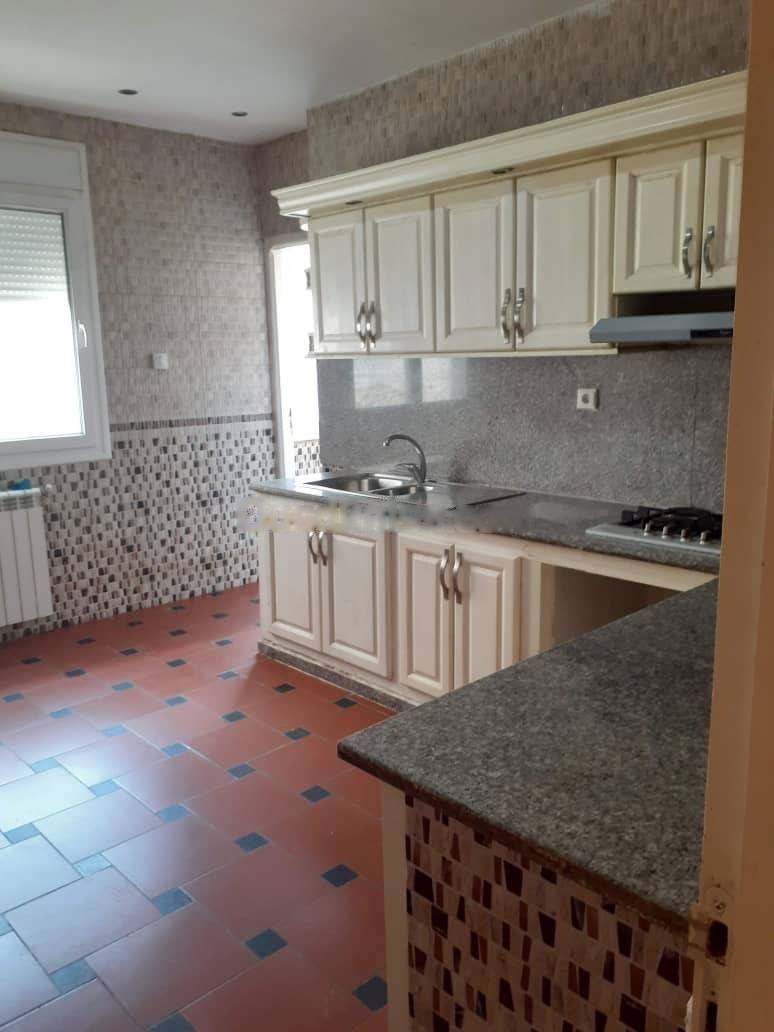 Location Niveau de villa F3 Djasr Kasentina