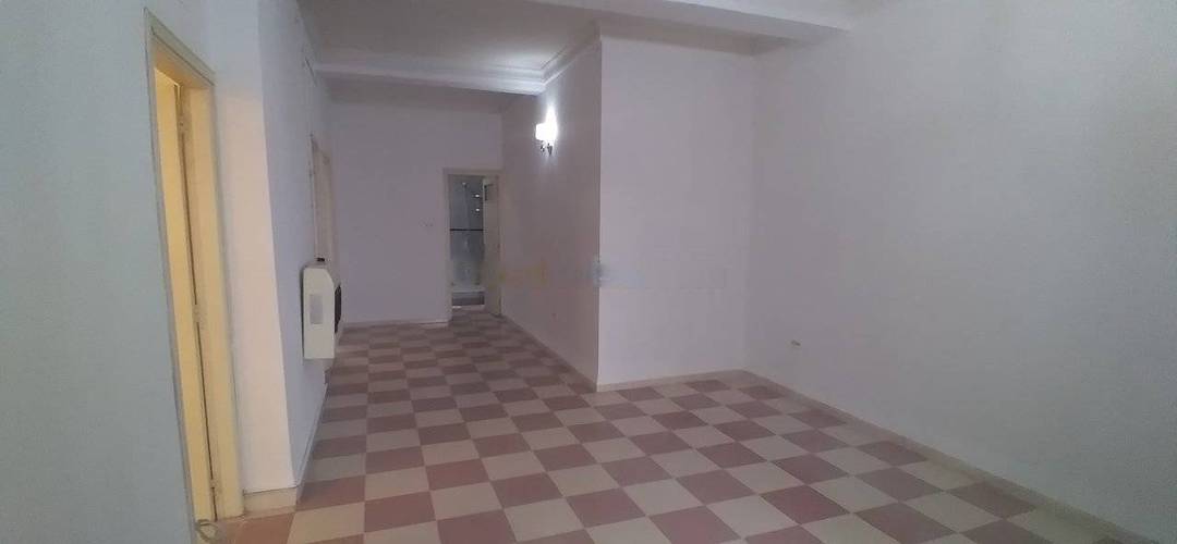 Location Niveau de villa F3 El Achour