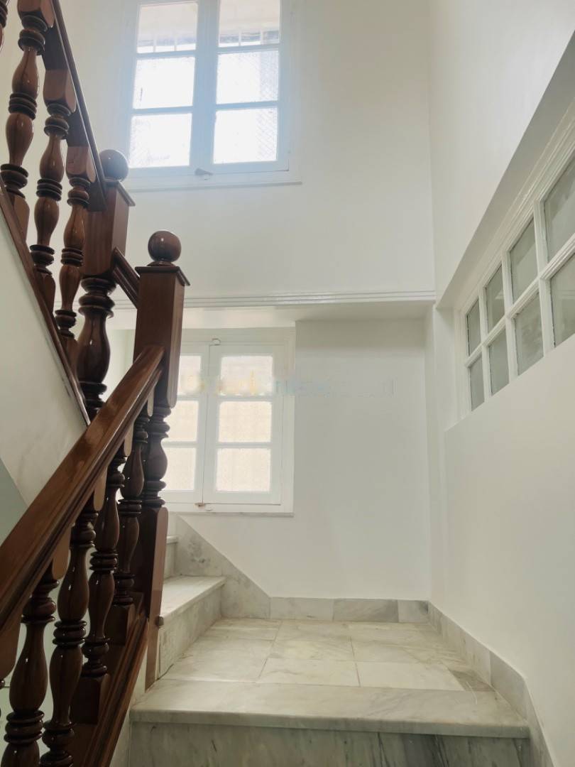 Location Appartement F6 Hydra