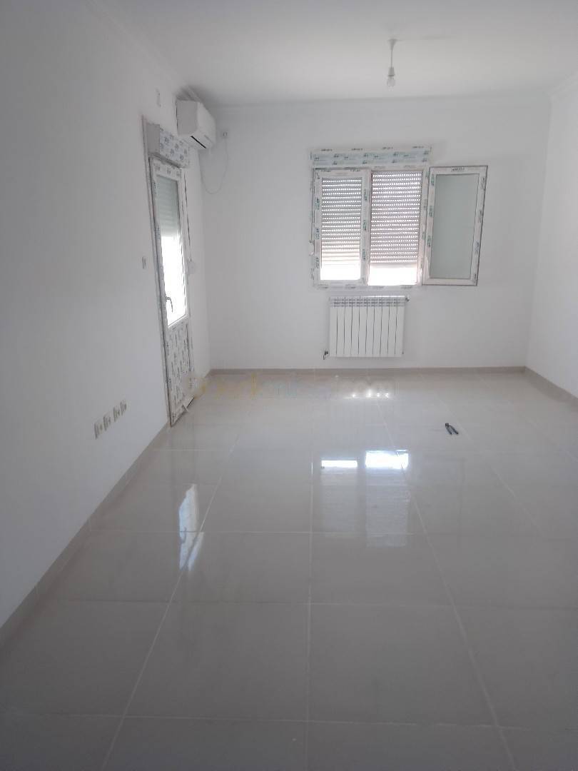 Location Appartement F5 Kouba