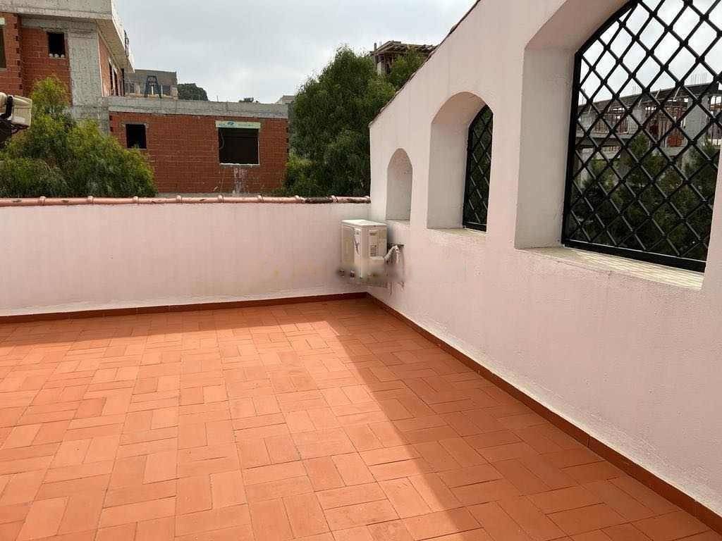 Location Villa F7 Dely Ibrahim