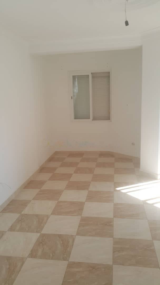 Location Appartement F3 Djasr Kasentina