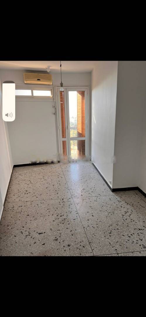 Location Appartement F4 El Mouradia