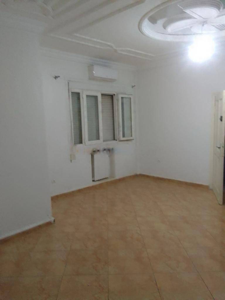 Location Appartement F3 Dely Ibrahim