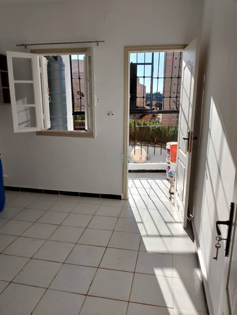 Location Appartement F3 Birkhadem
