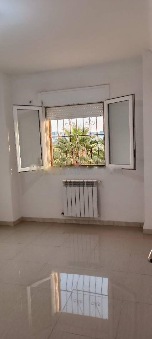 Location Appartement F4 Bordj El Bahri