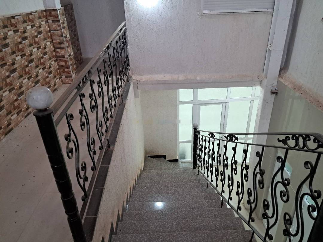 Location Local F1 Draria