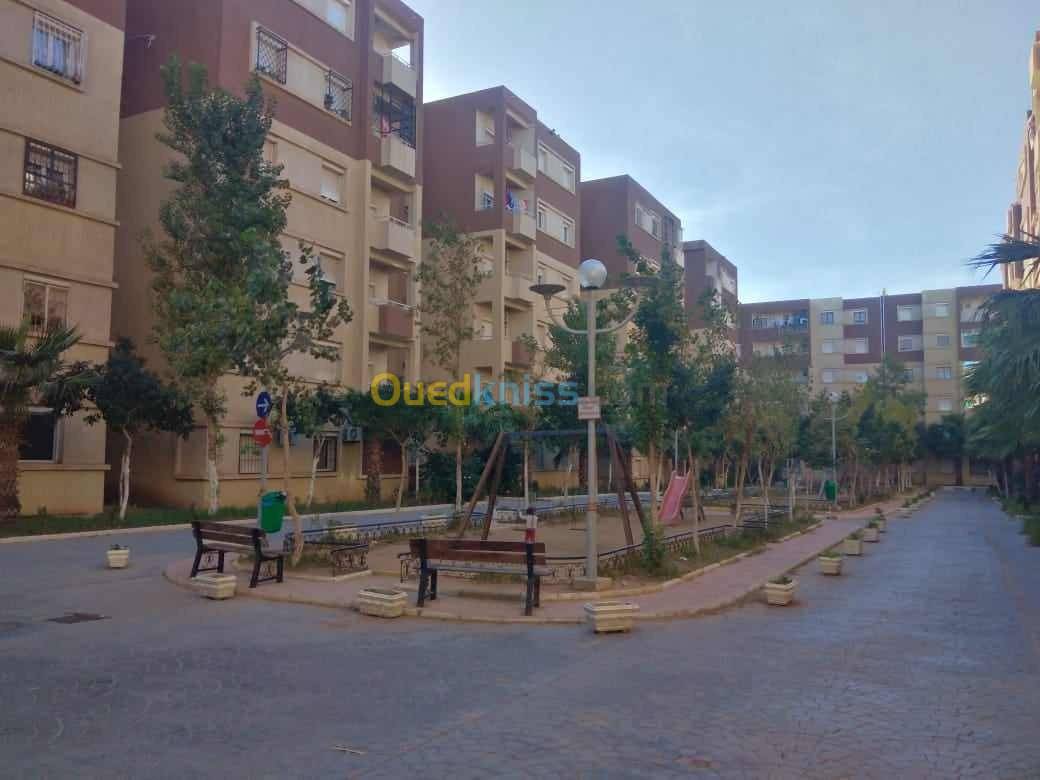 Location Appartement F4 Bordj El Bahri