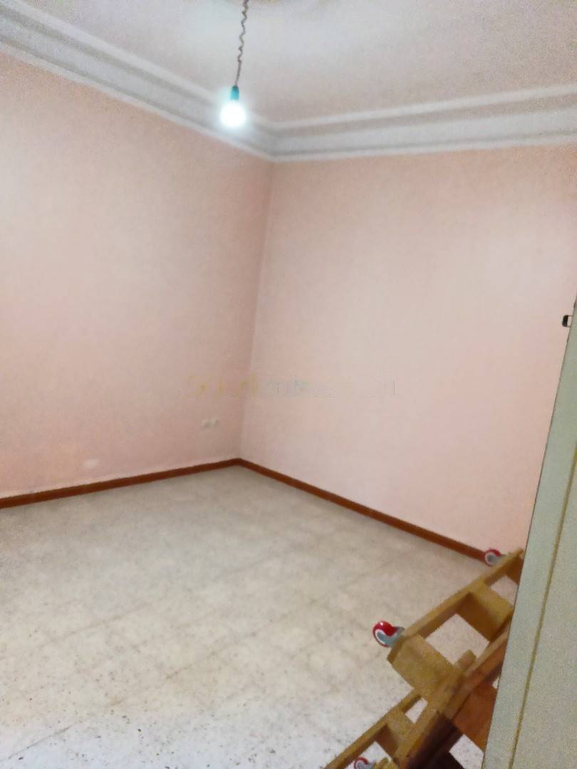 Location Niveau de villa F3 Birkhadem