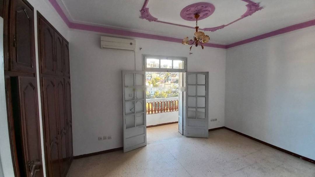 Location Niveau de villa F4 Bouzareah