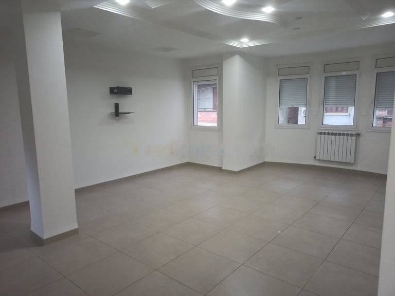 Location Niveau de villa F4 Baraki