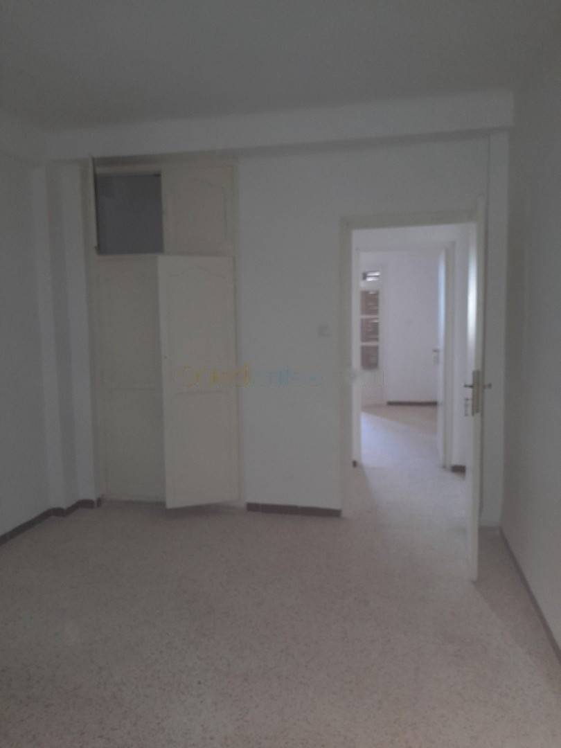 Location Appartement F4 Draria