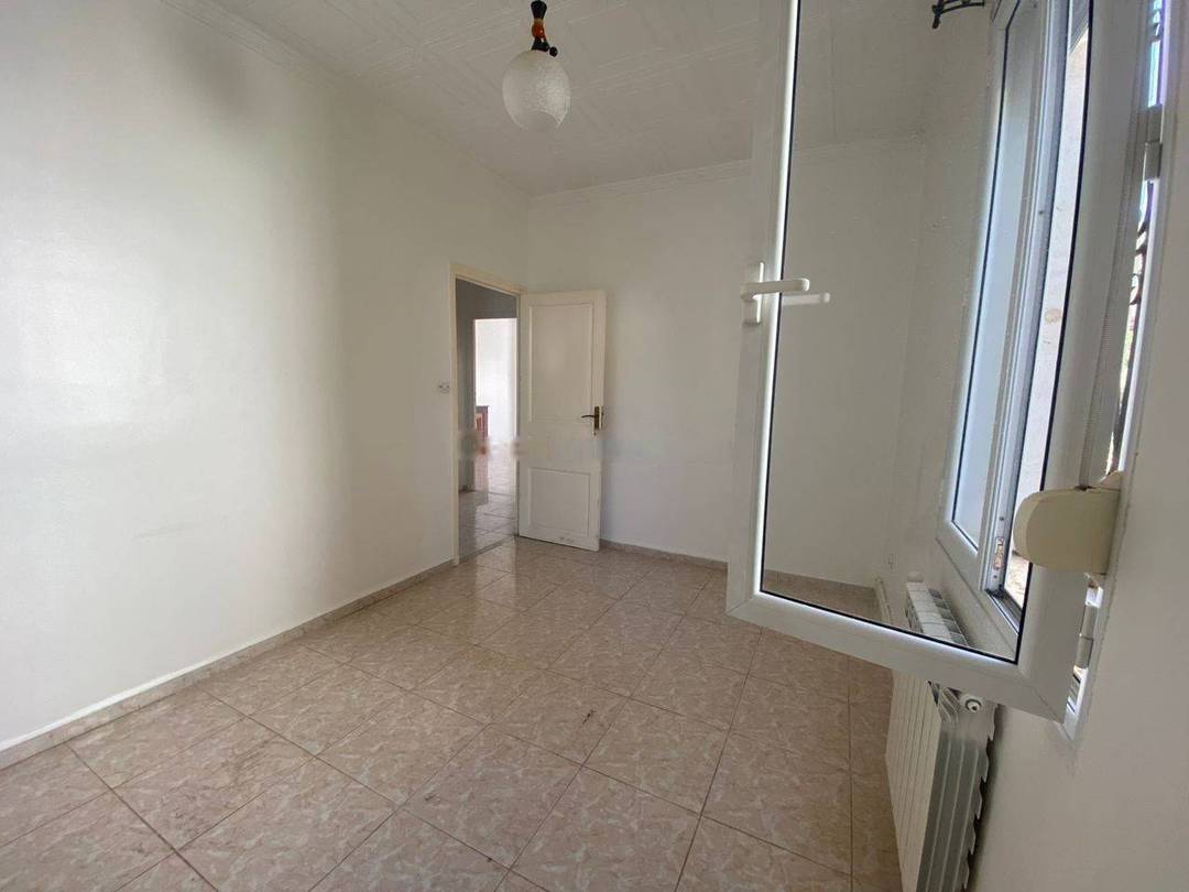 Location Appartement F3 Hydra