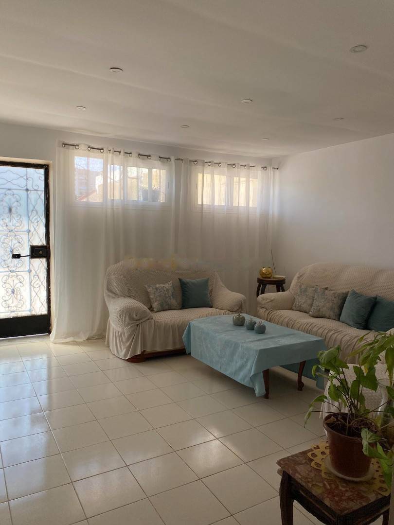 Location Niveau de villa F5 Bab Ezzouar
