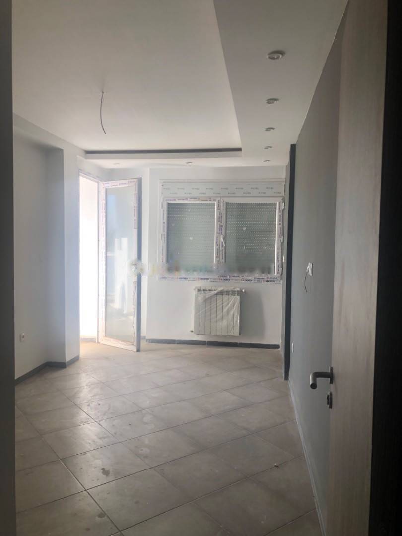 Location Appartement F4 Birkhadem