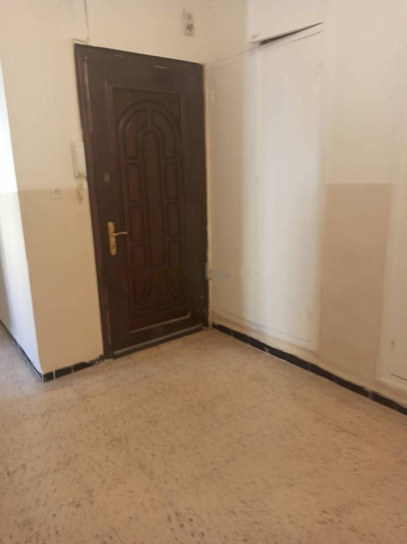 Location Appartement F4 El Achour