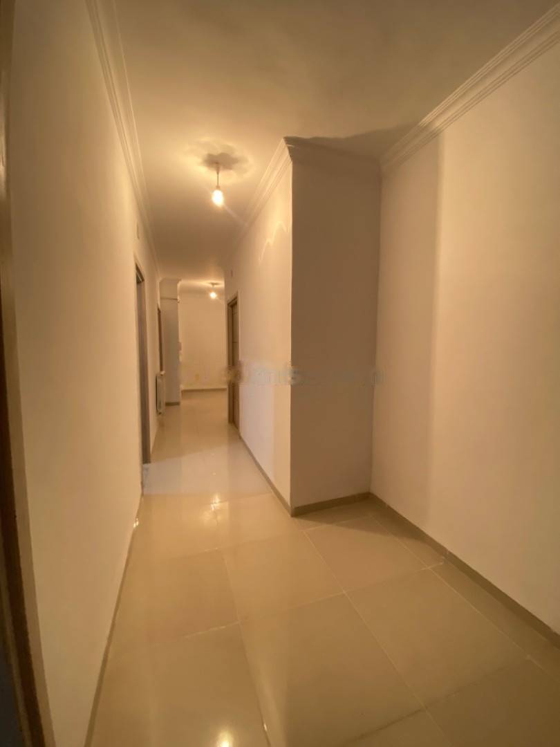 Location Appartement F5 Kouba