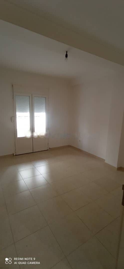 Location Appartement F4 Souidania