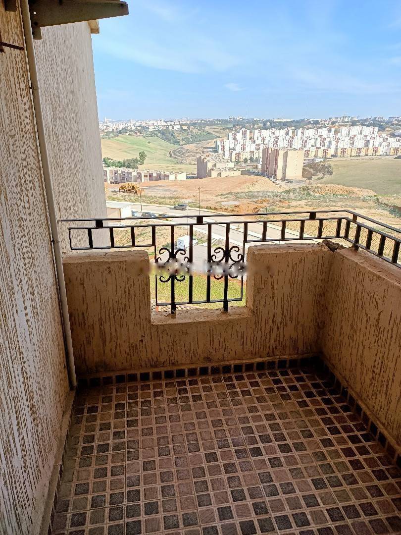 Location Appartement F4 Souidania