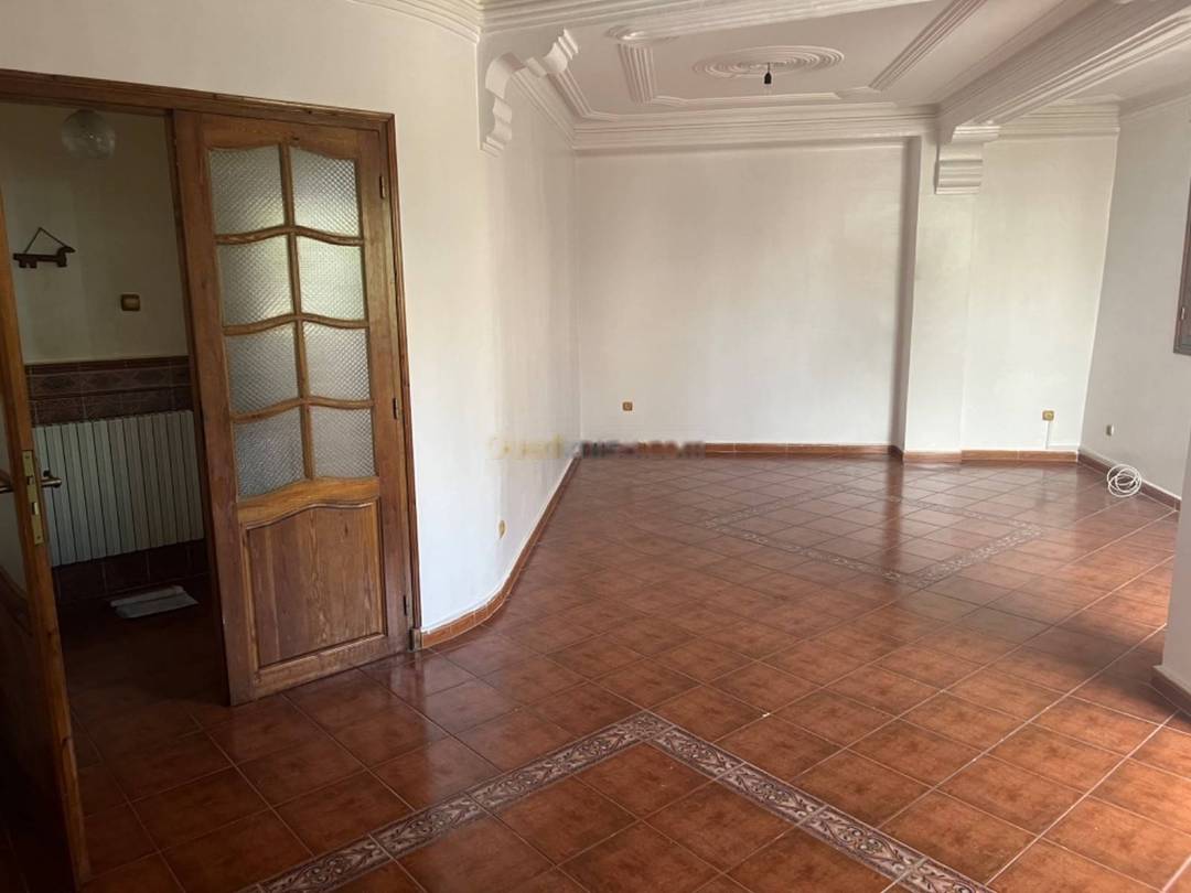 Location Appartement F4 Kouba