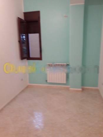 Location Niveau de villa F4 Birkhadem