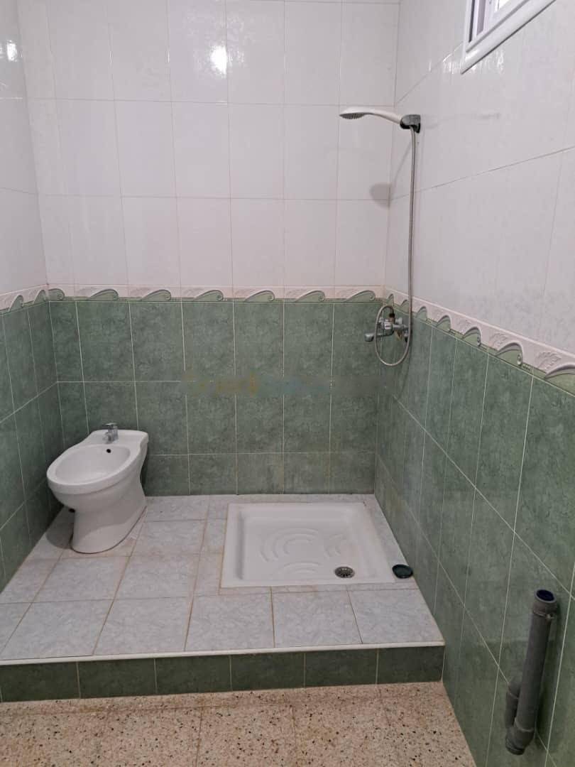 Location Niveau de villa F3 Ain Taya