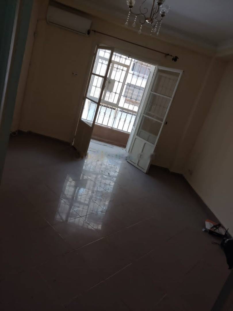 Location Appartement F3 Birkhadem