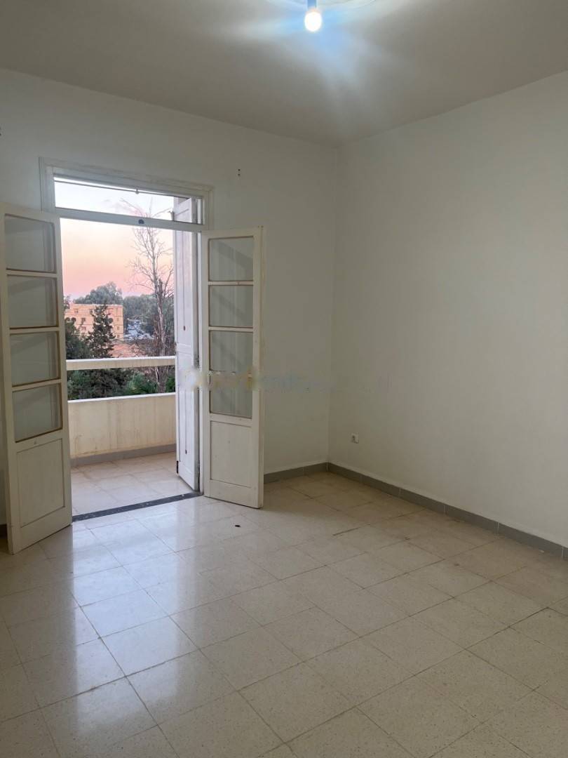 Location Appartement F3 Saoula