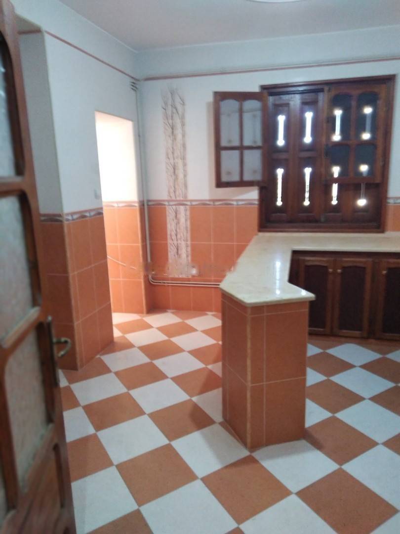 Location Appartement F4 Ain Taya