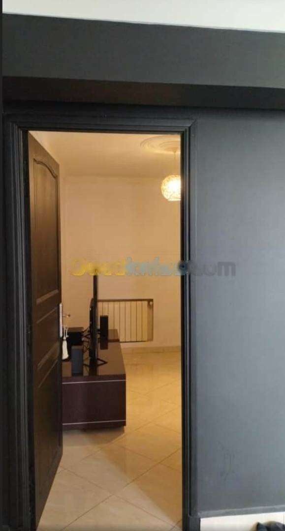 Location Niveau de villa F4 Kouba