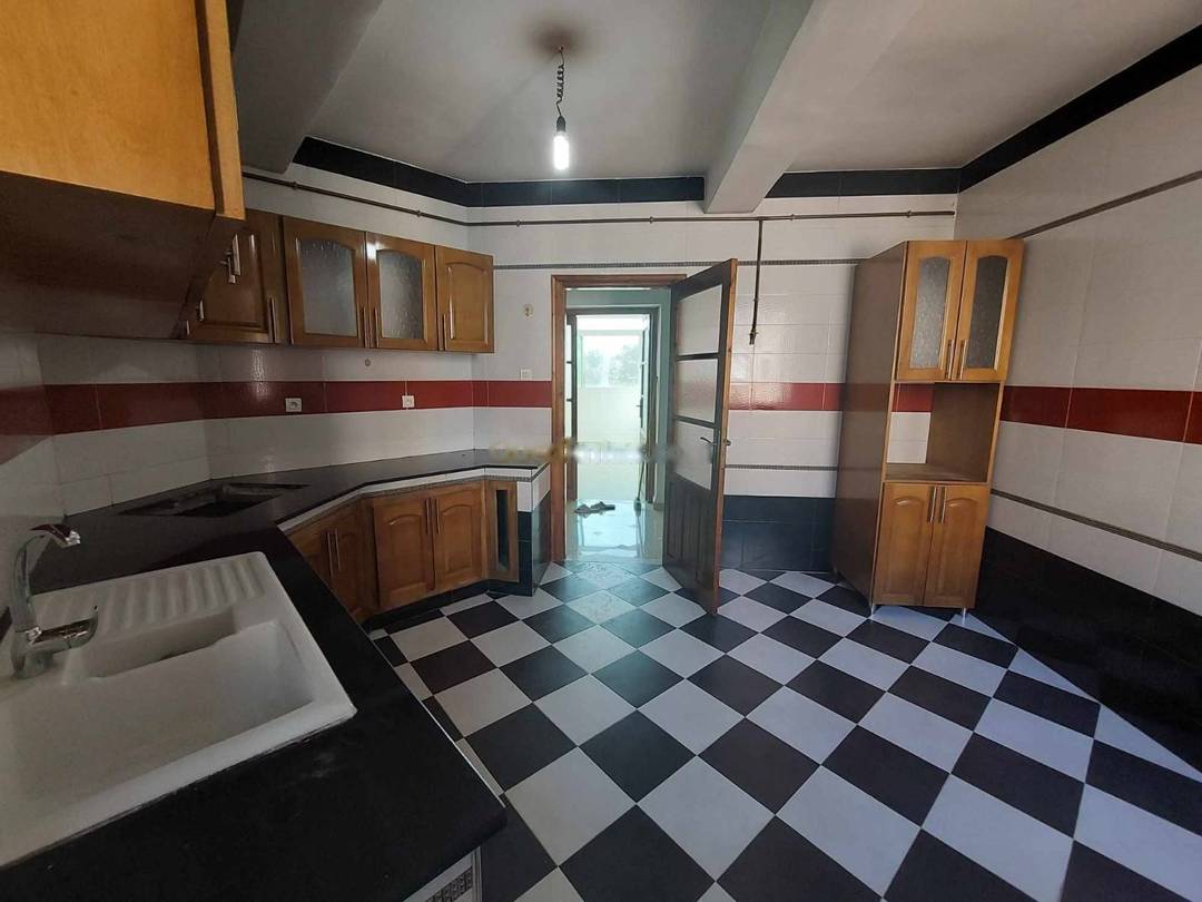 Location Appartement F4 Birkhadem