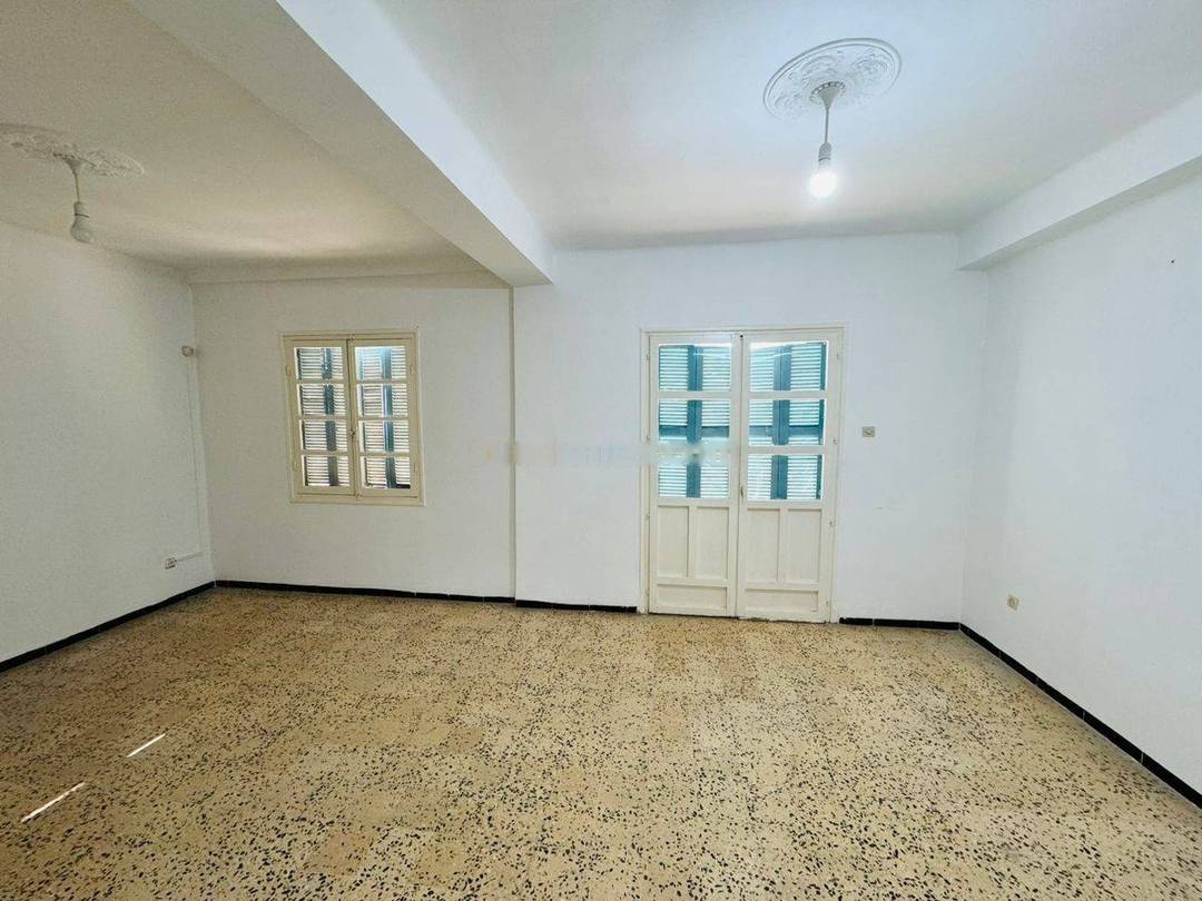 Location Appartement F4 Bab Ezzouar