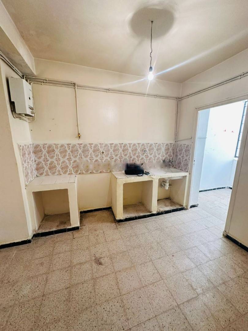 Location Appartement F3 Bab Ezzouar