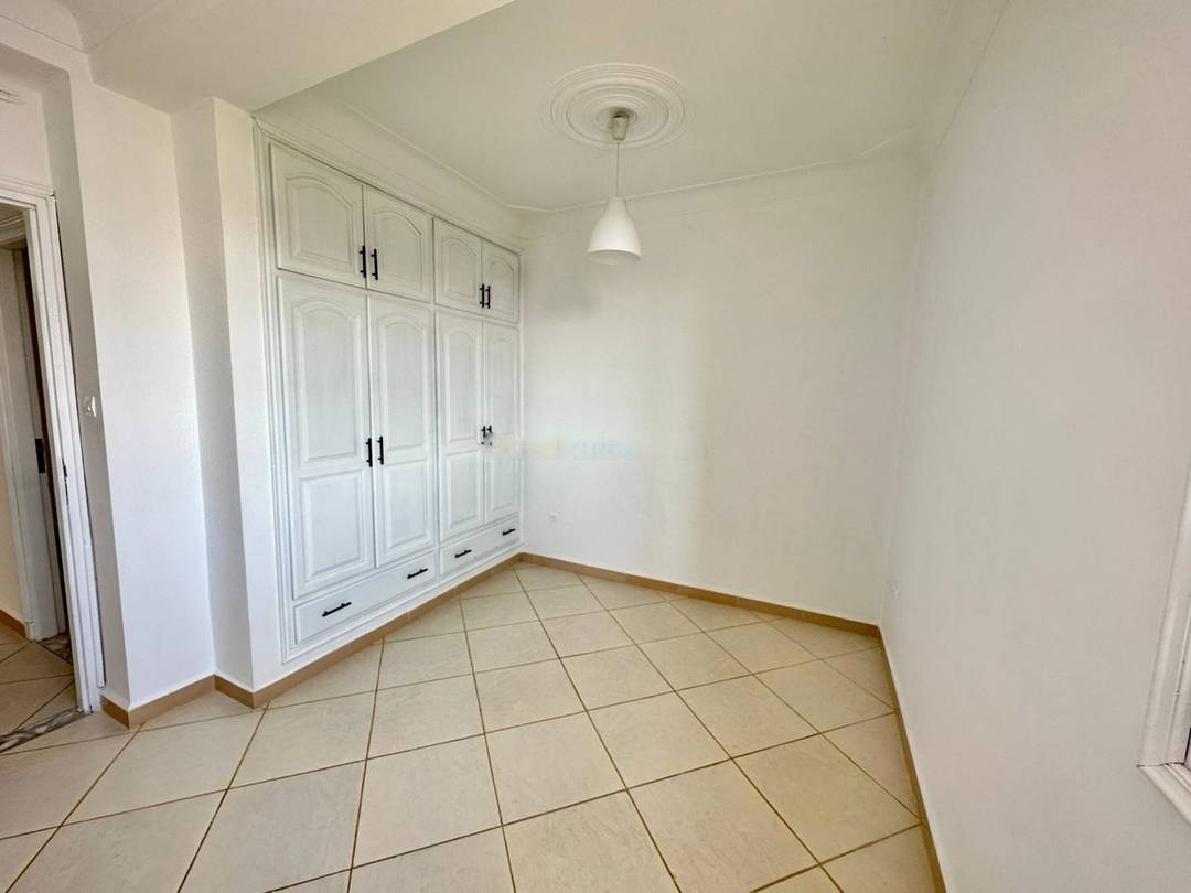 Location Niveau de villa F4 Ben Aknoun