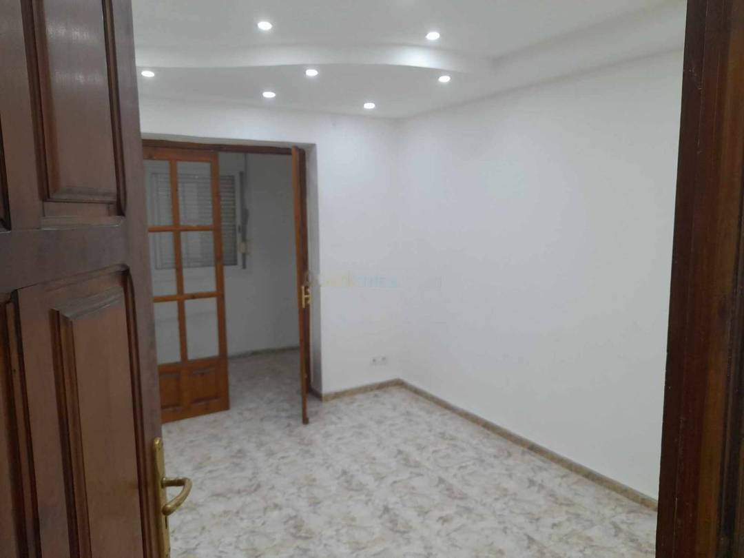 Location Appartement F4 Bir Mourad Rais