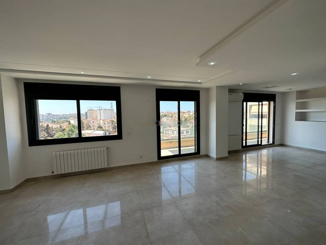 Location Appartement F4 Bir Mourad Rais