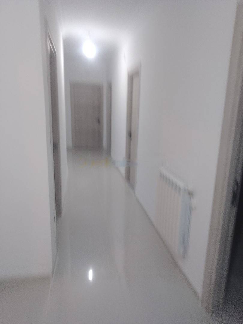 Location Appartement F4 Kouba