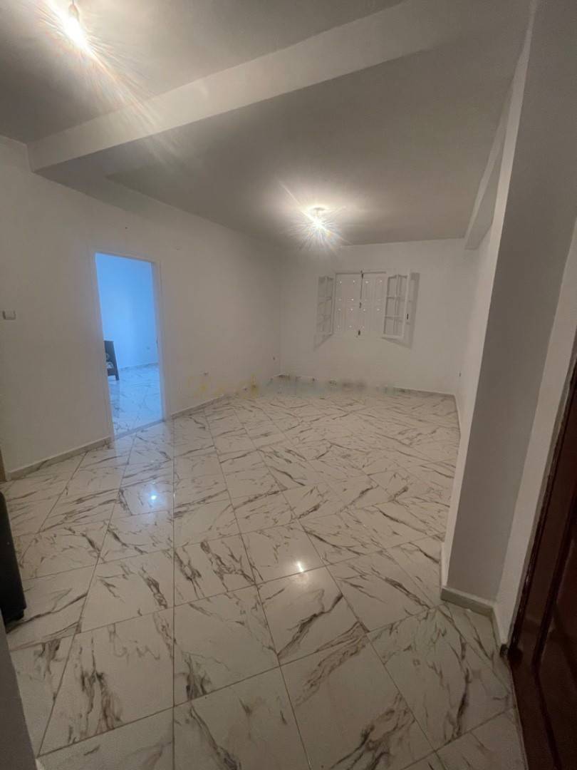 Location Niveau de villa F3 Douera