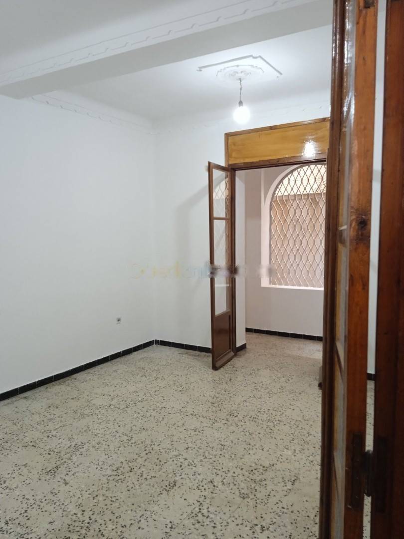 Location Niveau de villa F3 Dar El Beida